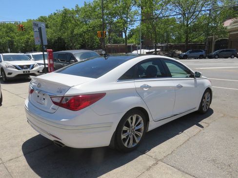 Used 2012 Hyundai Sonata Limited w/ Navigation Pkg FWD image 4