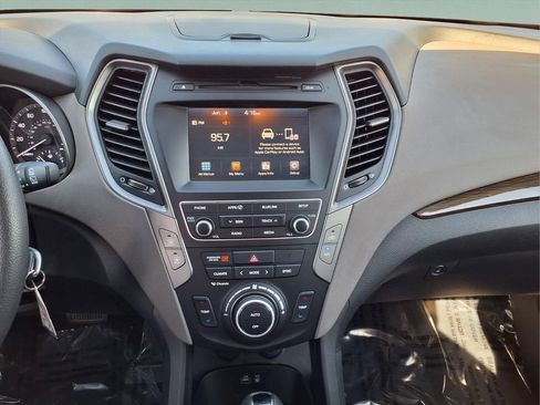 Used 2017 Hyundai Santa Fe Sport AWD/4WD image 19