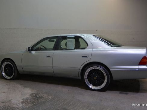 Used 1998 Lexus LS 400 RWD image 5