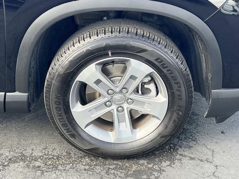 Used 2025 Honda Pilot EX-L image 29