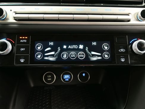 Certified 2026 Genesis G70 2.5T Prestige image 21