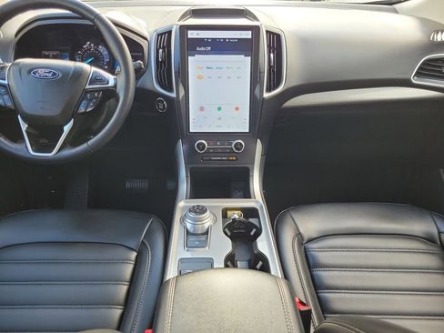 Certified 2024 Ford Edge SEL w/ Convenience Package AWD/4WD image 15