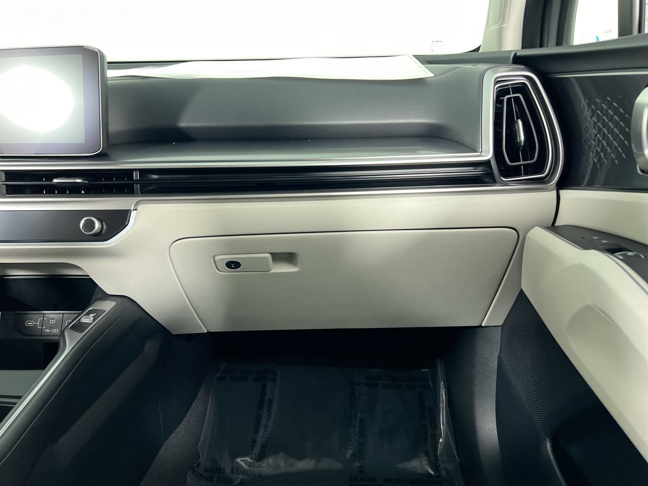 New 2026 Kia Sorento EX w/ EX Premium Package FWD image 30