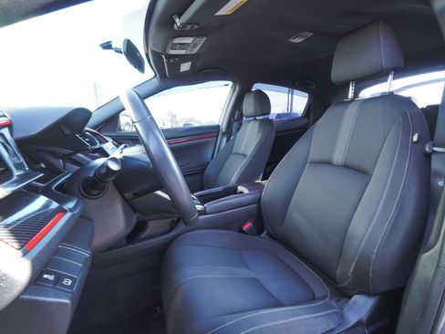 Used 2018 Honda Civic Sport image 31