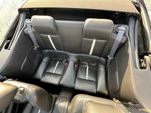 Used 2010 Ford Mustang GT RWD image 22