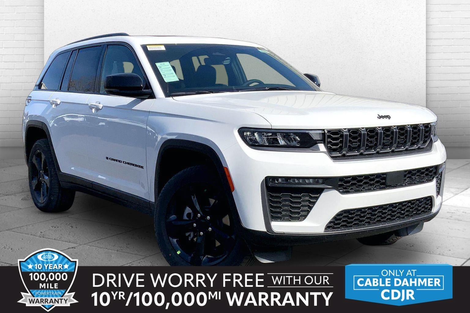 New 2026 Jeep Grand Cherokee Limited w/ Limited Altitude Package AWD/4WD image 1