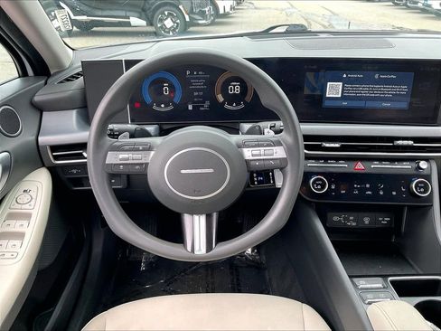 Used 2024 Hyundai Sonata SEL image 16