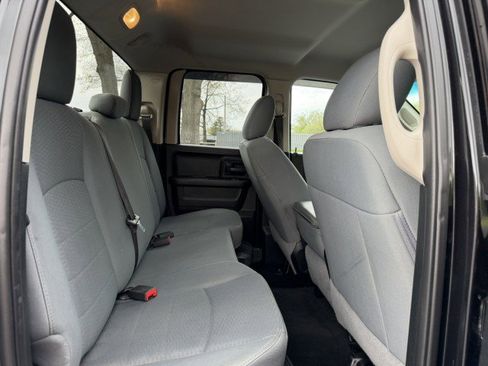 Used 2018 RAM 1500 Express AWD/4WD image 24