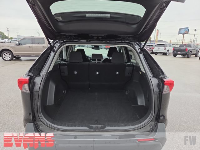 Certified 2025 Toyota RAV4 LE AWD/4WD image 22