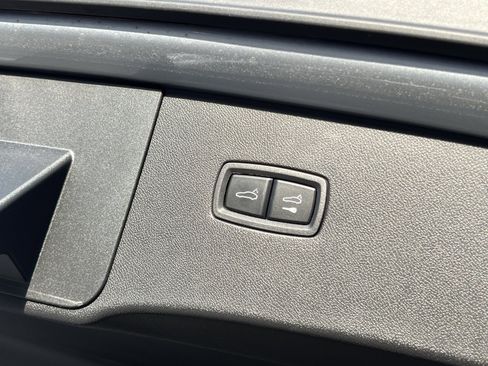 Certified 2025 Porsche Cayenne Coupe image 21