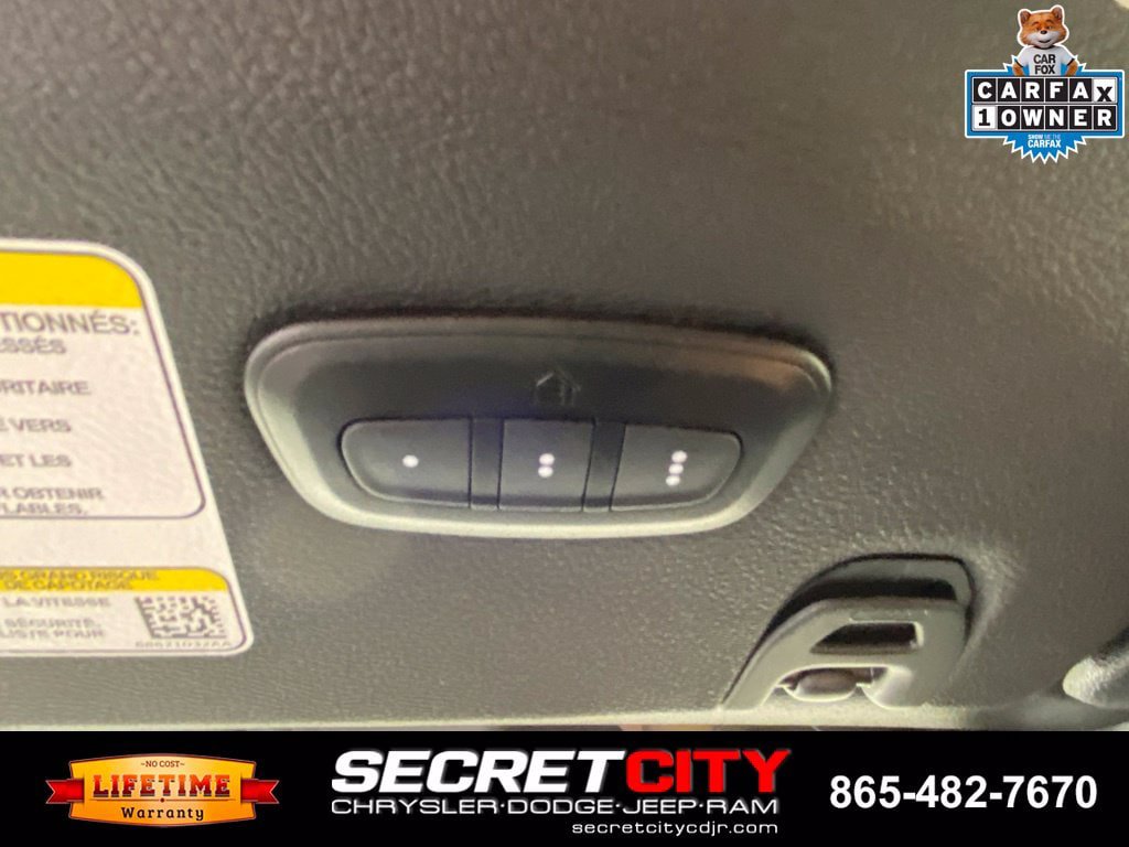 Used 2024 Jeep Wrangler Unlimited Rubicon 4xe w/ Technology Group AWD/4WD image 19
