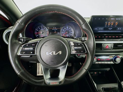 Used 2022 Kia Forte GT image 11