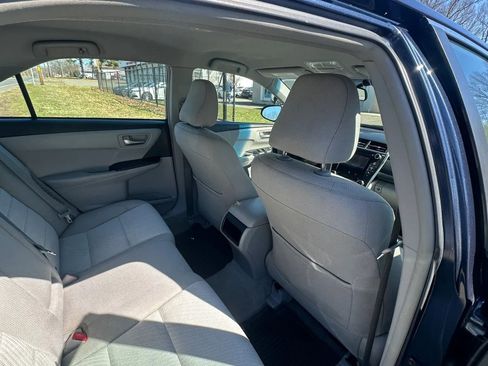 Used 2015 Toyota Camry LE image 25