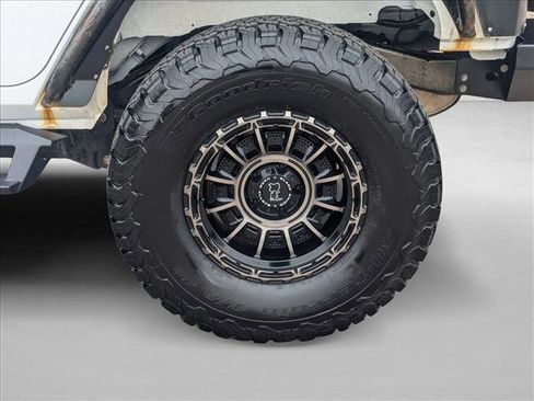 Used 2017 Jeep Wrangler Unlimited Sport w/ Quick Order Package 24S image 23