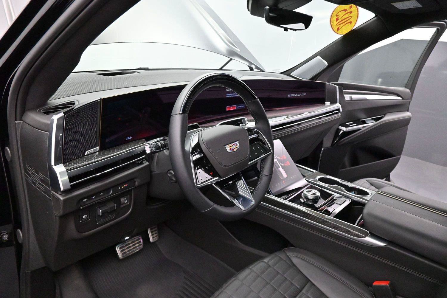 Used 2025 Cadillac Escalade V w/ LPO, ONYX Package AWD/4WD image 17