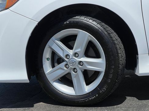 Used 2013 Toyota Camry SE FWD image 44
