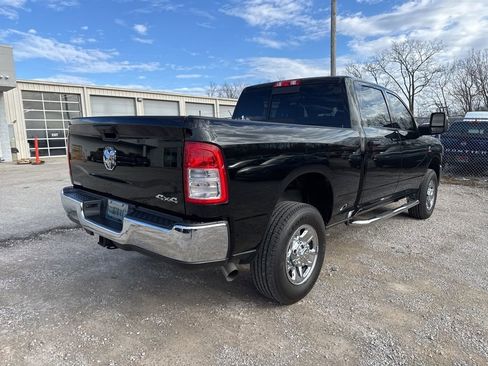 Used 2024 RAM 2500 Tradesman w/ Chrome Appearance Group image 4