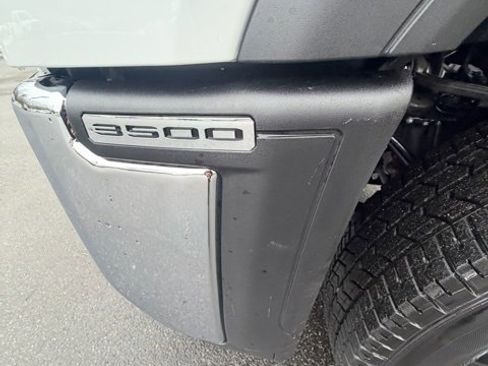 New 2026 GMC Sierra 3500 Pro w/ Convenience Package image 7