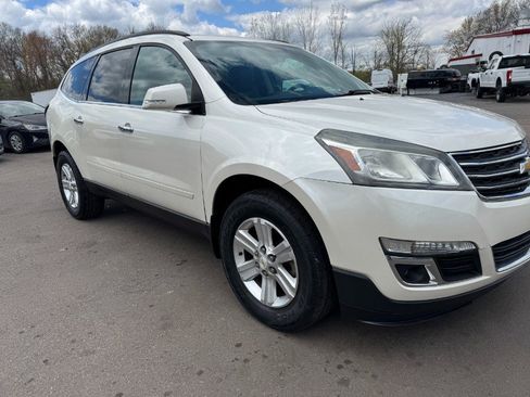 Used 2014 Chevrolet Traverse LT FWD image 12