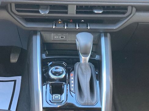 New 2026 Chevrolet Colorado LT w/ LT Convenience Package AWD/4WD image 12