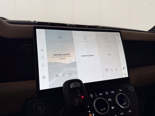 New 2026 Land Rover Defender 110 X-Dynamic SE AWD/4WD image 24
