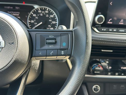 Certified 2021 Nissan Rogue SV AWD/4WD image 15