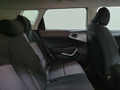 Used 2025 Kia Soul S image 19