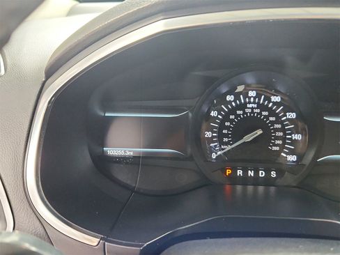 Used 2018 Ford Edge Titanium image 22