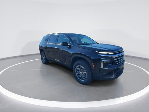 New 2026 Chevrolet Traverse LT image 2