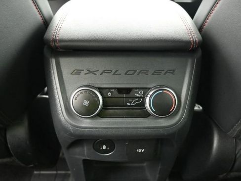 Used 2025 Ford Explorer ST-Line w/ ST-Line Street Pack AWD/4WD image 37