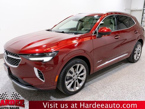 Used 2022 Buick Envision Avenir w/ Technology Package II image 2