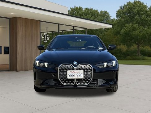 Used 2025 BMW 430i Coupe w/ Convenience Package image 3