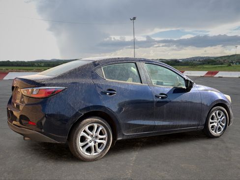 Used 2016 Scion iA FWD image 3