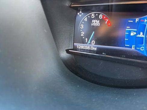 Used 2016 Ford Explorer Limited image 49