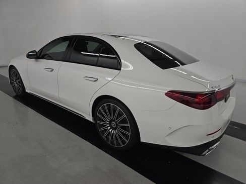 Used 2025 Mercedes-Benz E 450 4MATIC Sedan w/ Night Package image 5