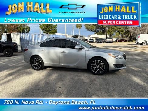 Used 2017 Buick Regal Sport Touring image 14