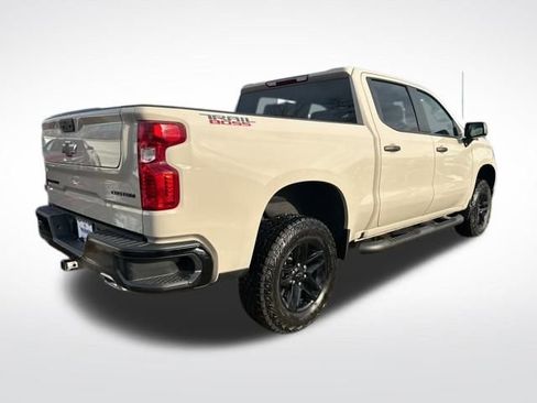 New 2026 Chevrolet Silverado 1500 Custom Trail Boss w/ LPO, Dark Essentials Package image 5