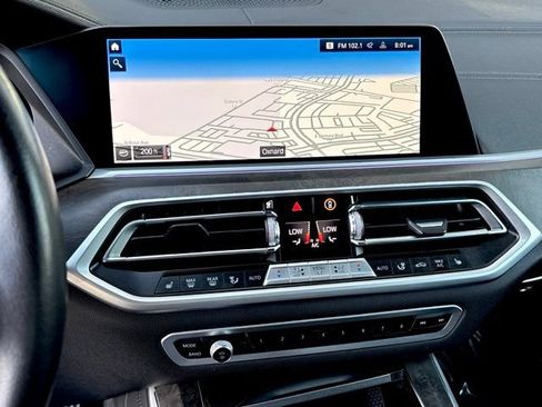 Used 2023 BMW X5 xDrive40i AWD/4WD image 19
