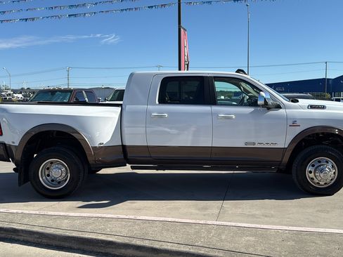 Used 2020 RAM 3500 Limited image 6