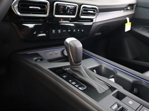 New 2026 Nissan Sentra SV w/ SV Convenience Package FWD image 15