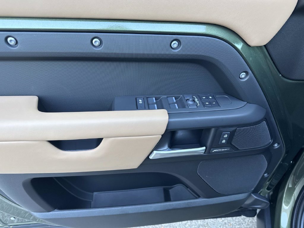 New 2026 Land Rover Defender 110 S AWD/4WD image 19