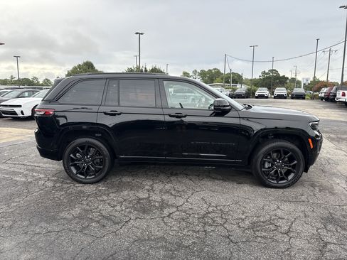 Used 2024 Jeep Grand Cherokee Limited 4xe AWD/4WD image 10