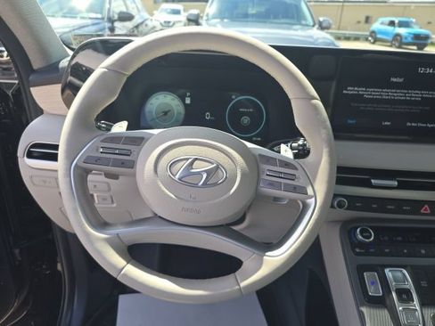 Certified 2024 Hyundai Palisade Limited AWD/4WD image 9