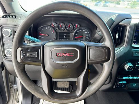Used 2020 GMC Sierra 2500 4x4 Crew Cab w/ Convenience Package image 17