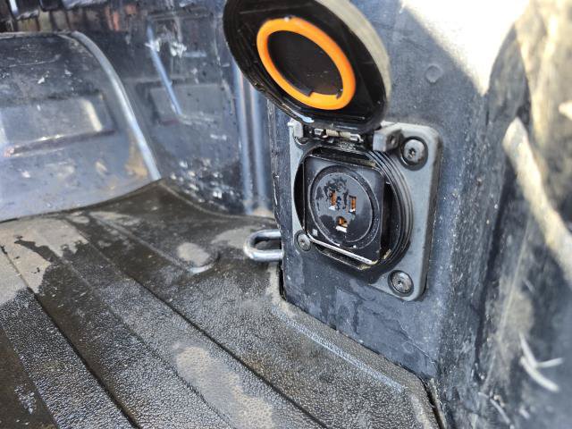 Used 2022 Chevrolet Silverado 1500 Custom w/ Safety Confidence Package AWD/4WD image 29