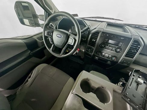 Used 2019 Ford F350 XL w/ Power Equipment Group image 9