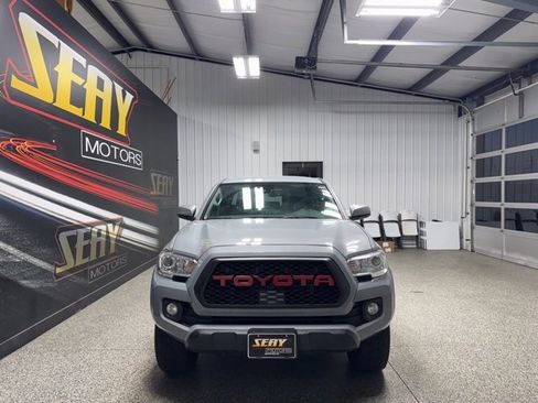 Used 2021 Toyota Tacoma SR5 image 12