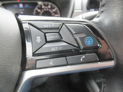 Used 2024 Nissan Altima 2.5 SV w/ SV Premium Package image 25