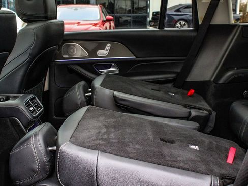 Used 2022 Mercedes-Benz GLS 450 4MATIC image 38