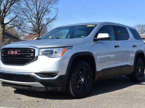 Used 2017 GMC Acadia SLE w/ LPO, Floor Liner Package image 1